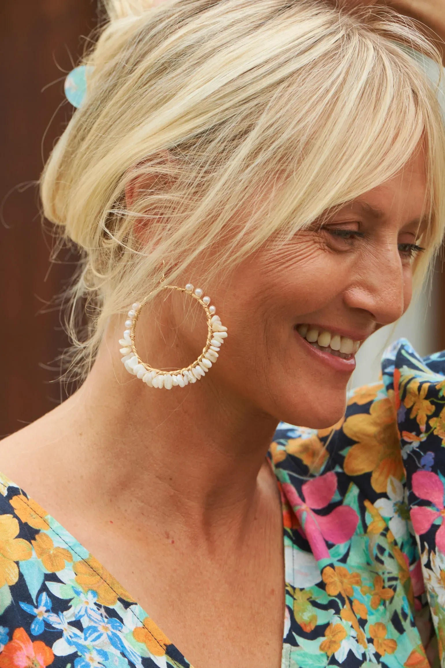 Essence Earring - Shell
