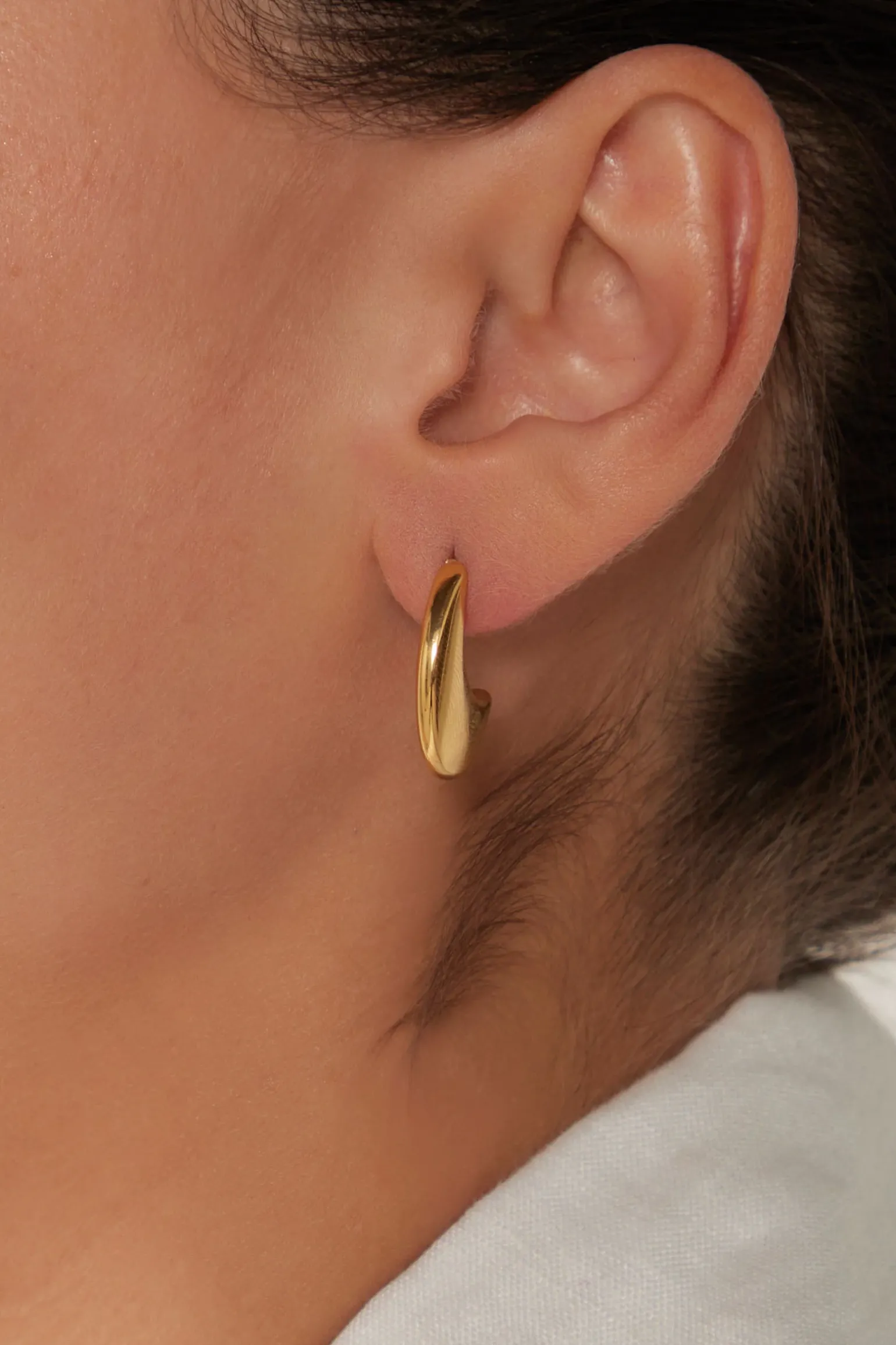 Halcyon Crescent Earring - Gold