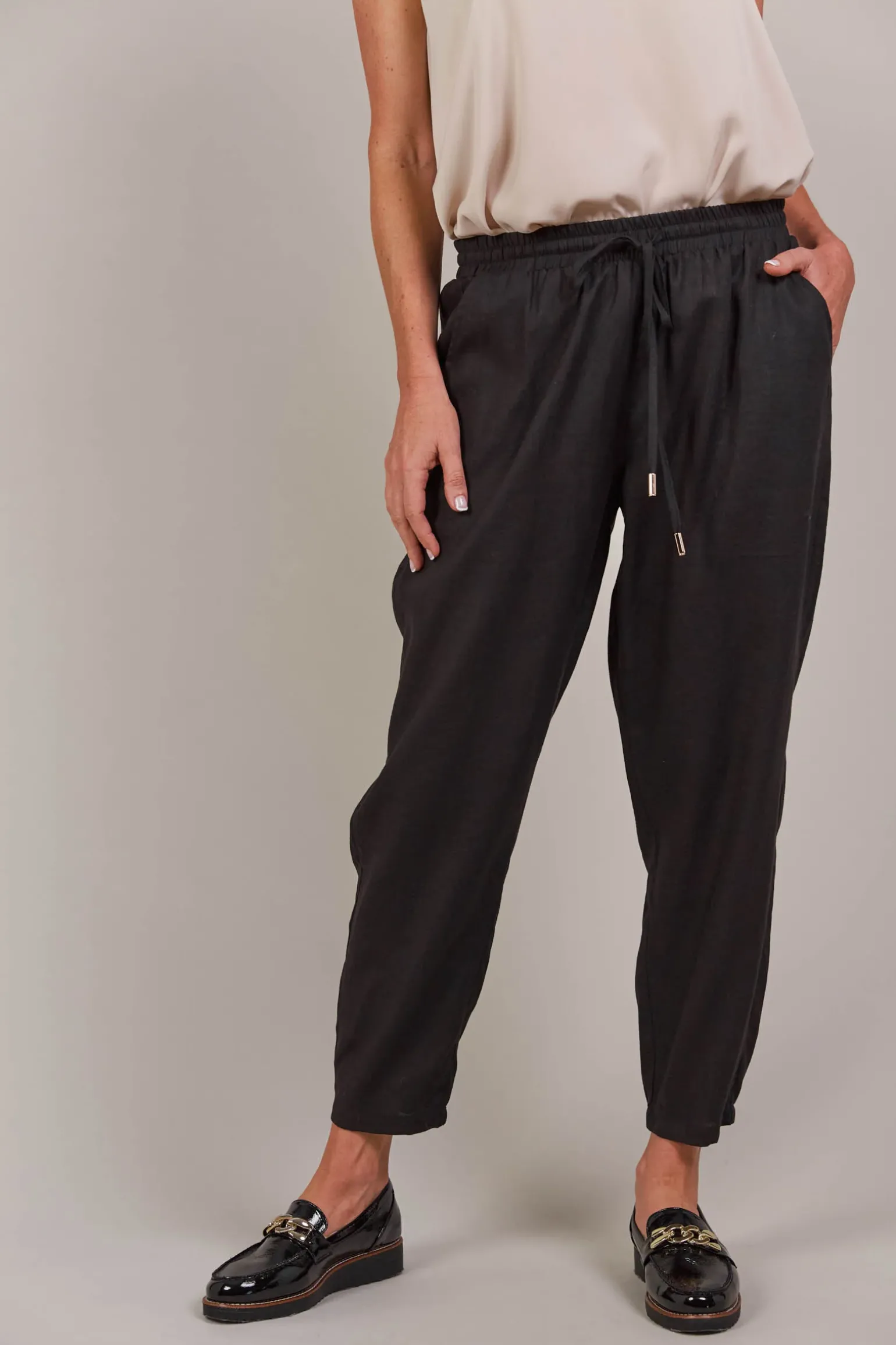 Laax Relaxed Pant - Black
