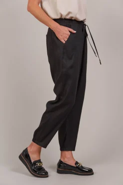 Laax Relaxed Pant - Black