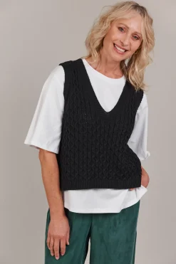 Naviva Vest - Black