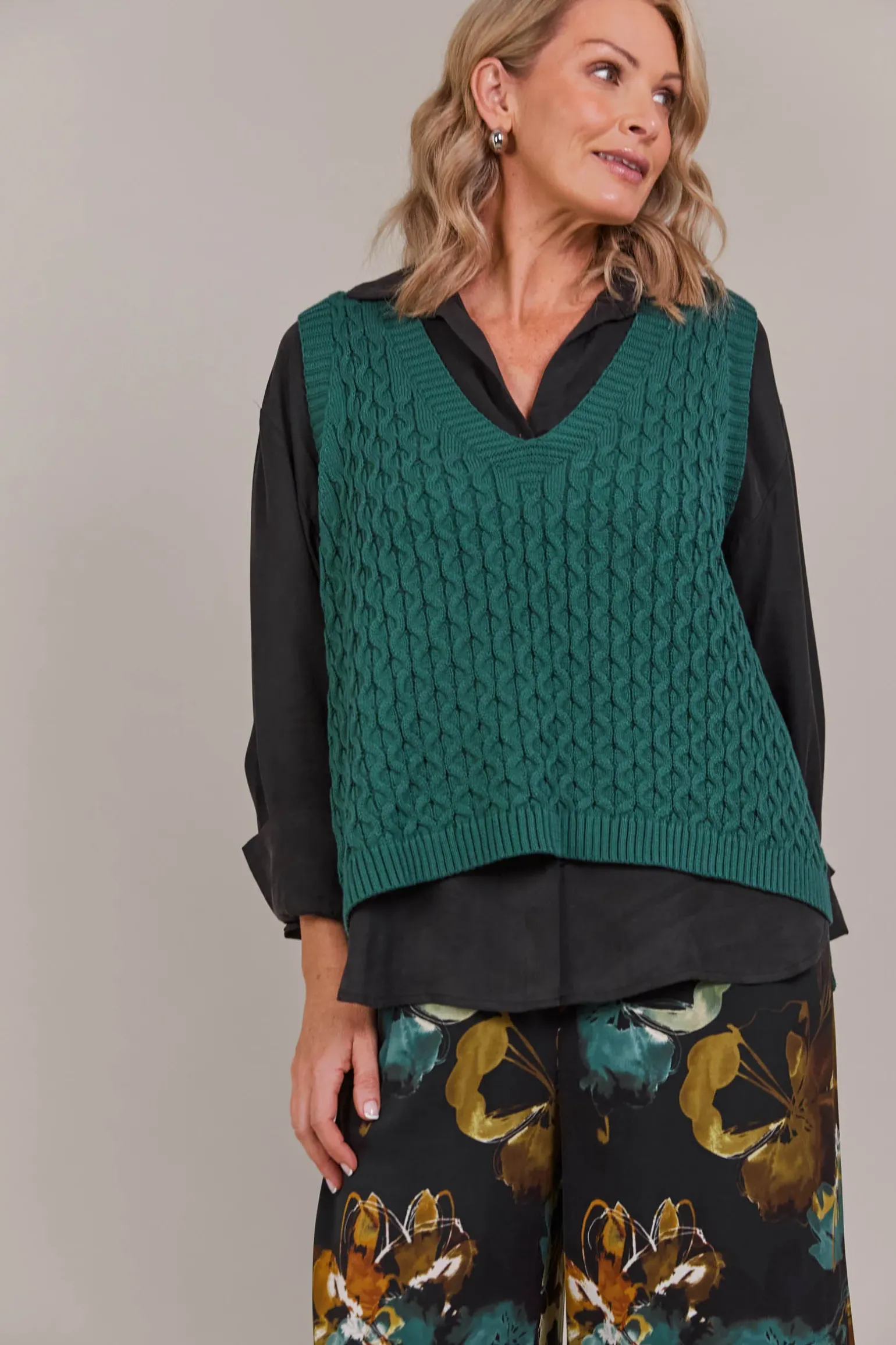 Naviva Vest - Peacock