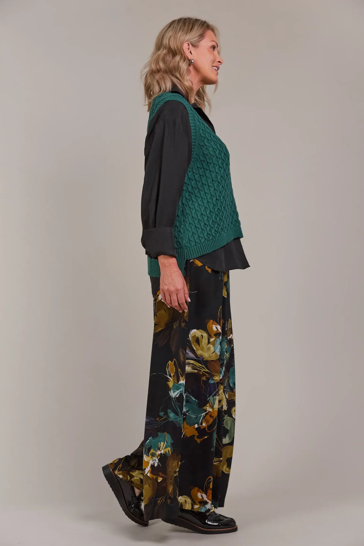 Naviva Vest - Peacock