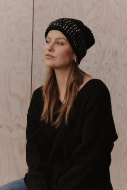 Santani Beanie - Black
