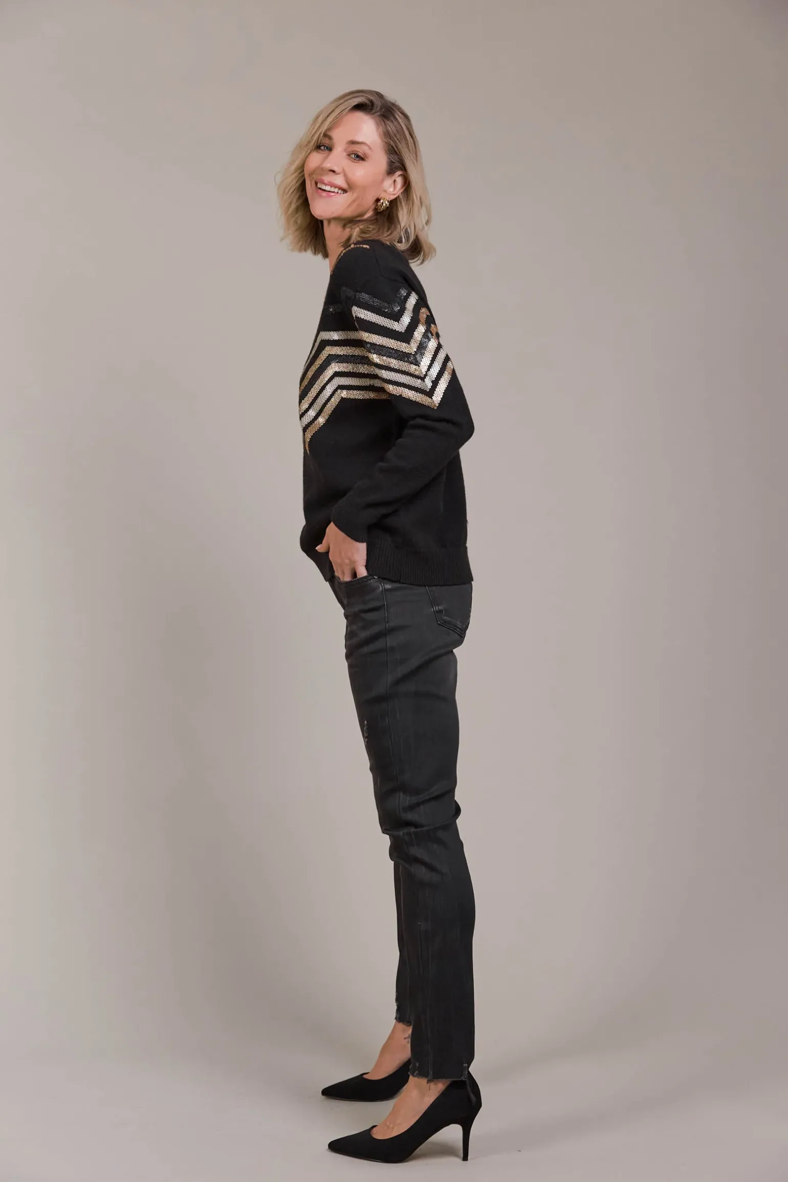Santani Knit - Black