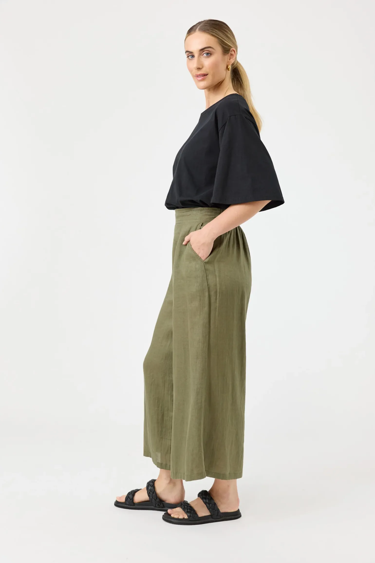 Studio Crop Pant - Khaki