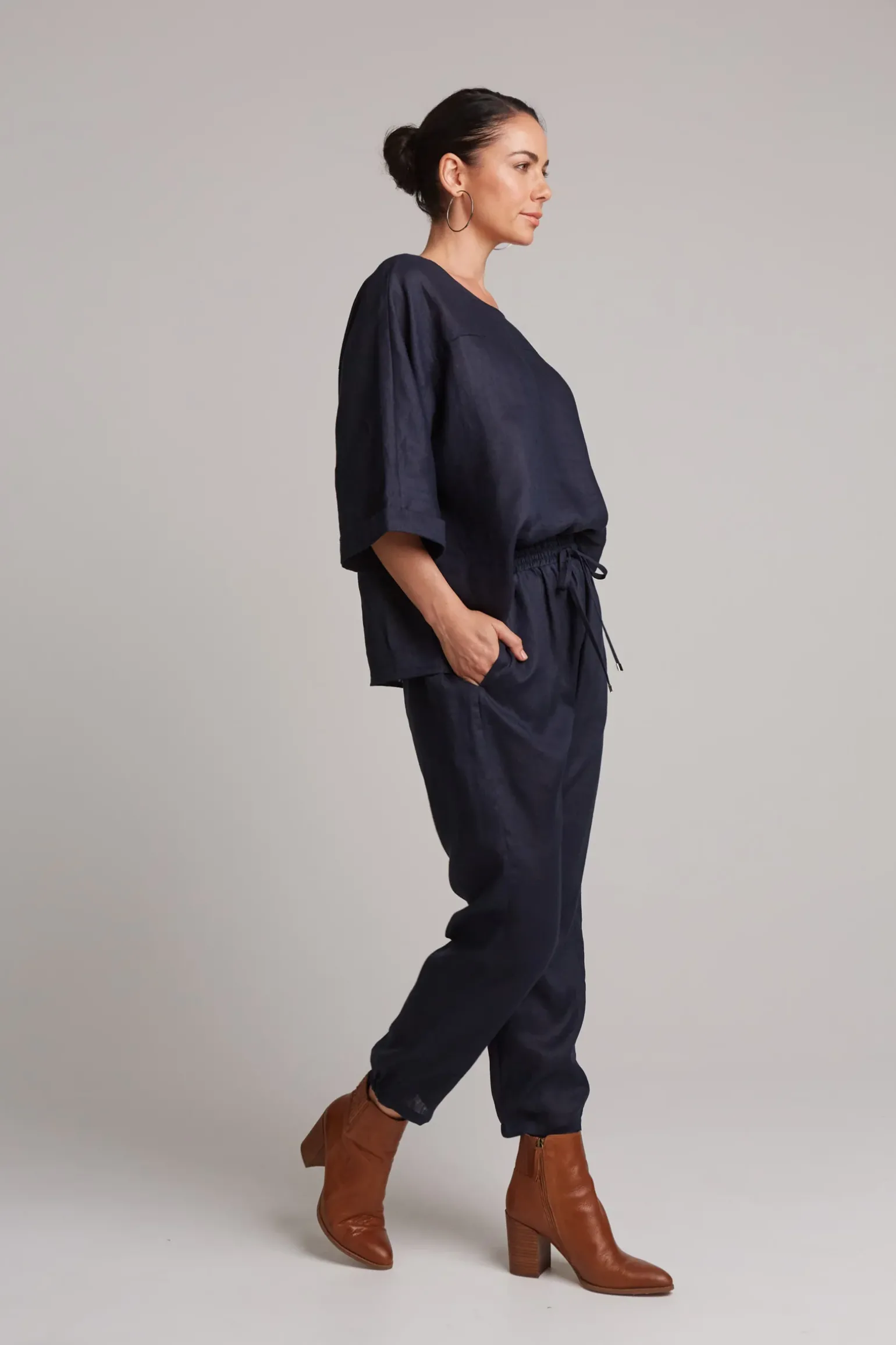 Studio Relaxed Pant - Navy