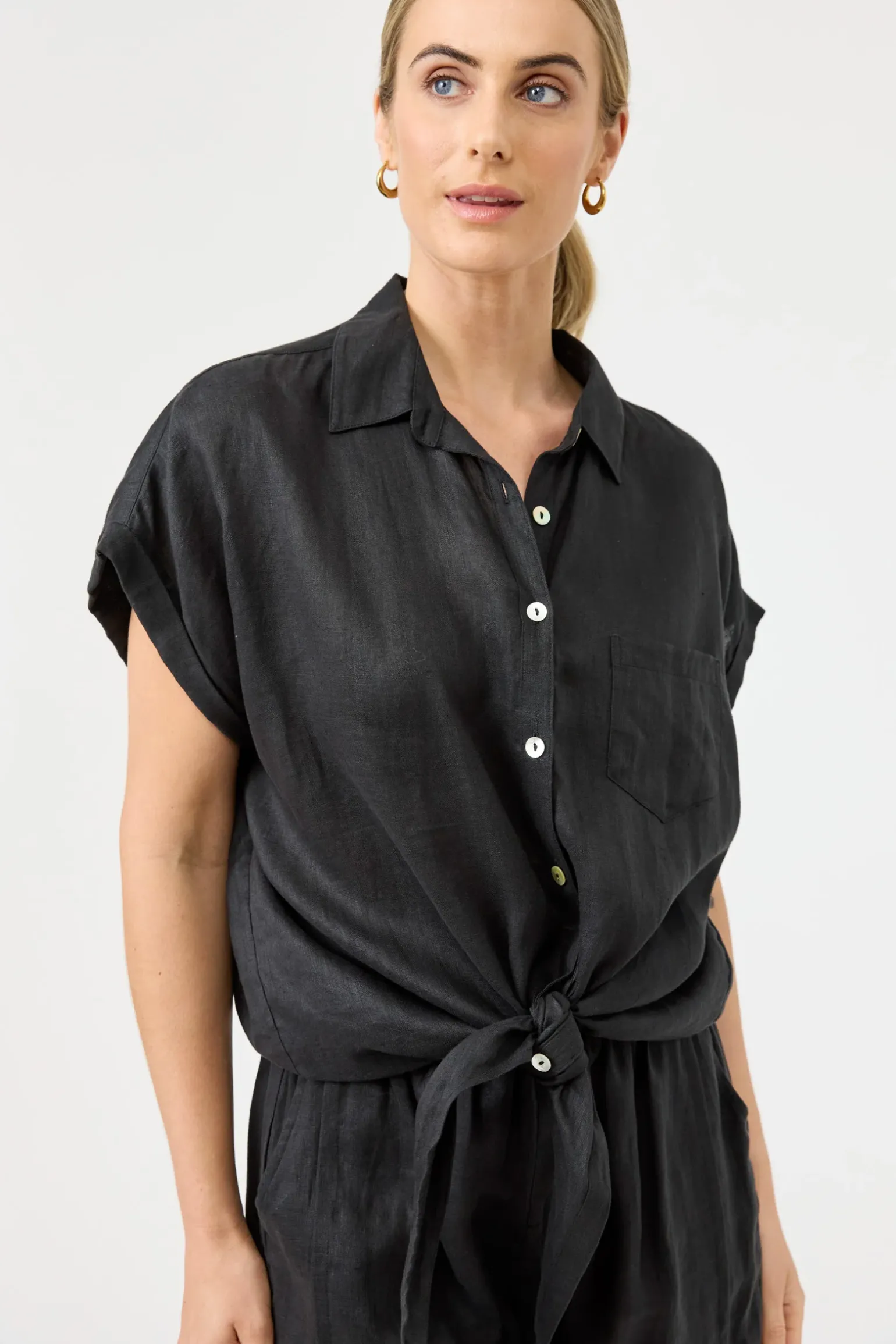Studio Tie Shirt - Ebony